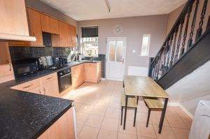 Kitchen/Diner- click for photo gallery